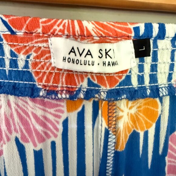 Ava Sky Wrap Skirt - Size Large - Picture 2 of 3